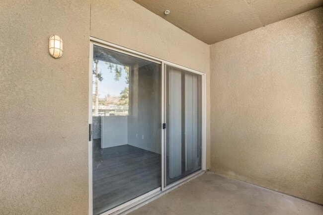 Building Photo - 4644 N 22nd St