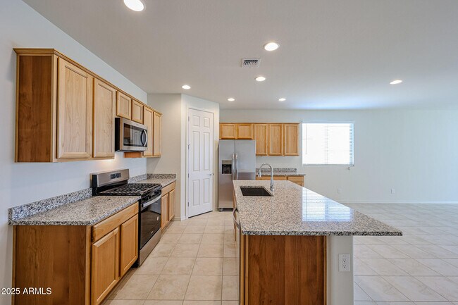 Building Photo - 25369 N 172nd Dr