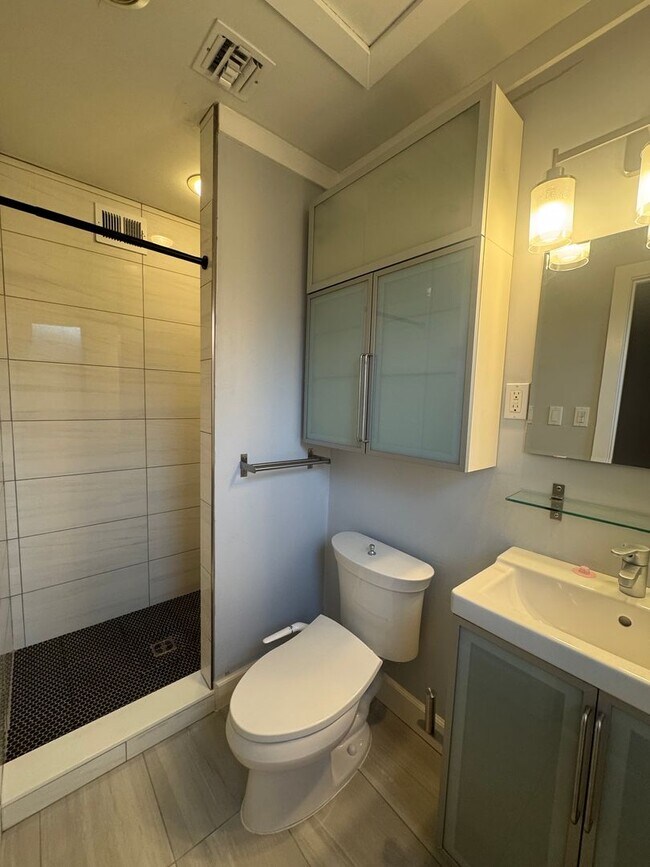 Building Photo - 3 bedroom home in Downtown Phoenix