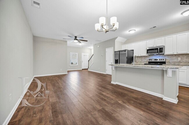 Building Photo - 131 Hunters Grove Dr