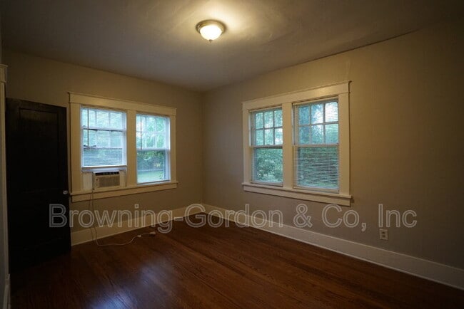 Building Photo - 1509 Bernard Ave