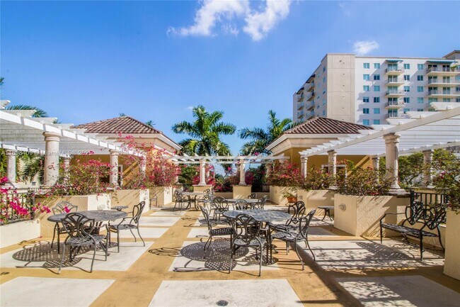 Building Photo - 20 Calabria Ave