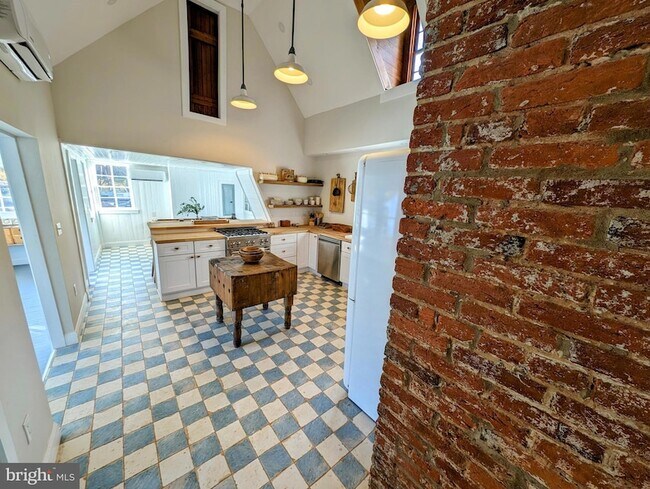 Building Photo - 12601 Southern Maryland Blvd