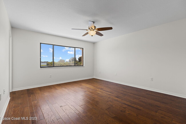 Building Photo - 271 Forecast Ln