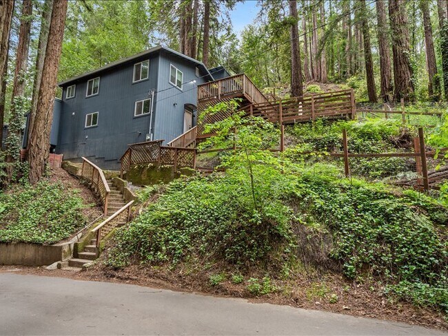 Building Photo - 14842 Canyon 1 Rd