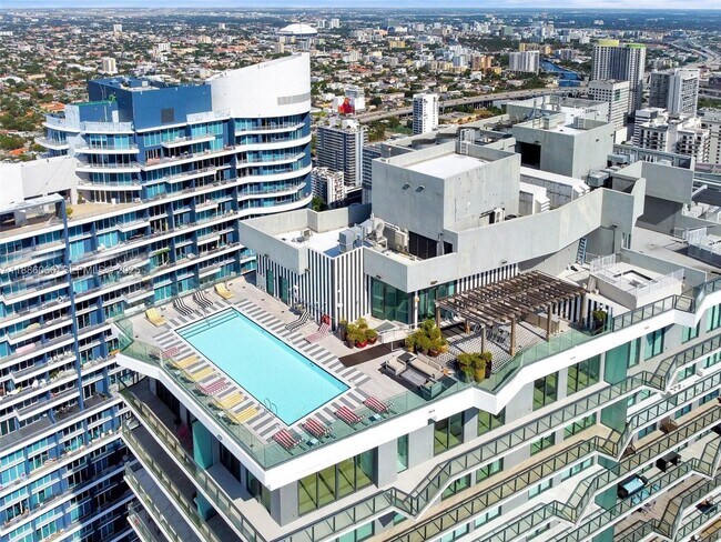 Building Photo - 1300 S Miami Ave