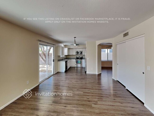 Building Photo - 4815 W Beautiful Ln