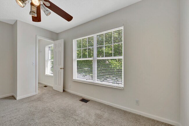 Building Photo - 7109 Commonwealth Cir