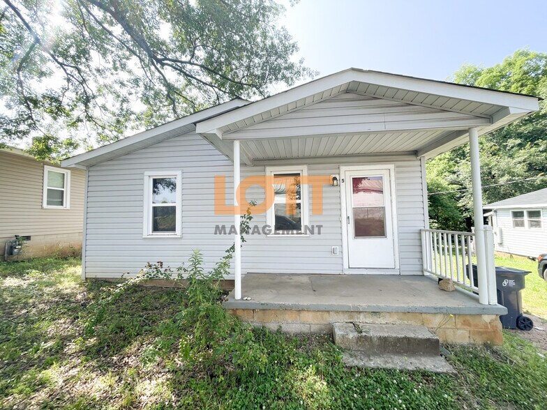 Primary Photo - 5 Saint Clair St