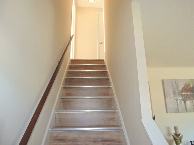 Building Photo - 27080 Zeman Ave