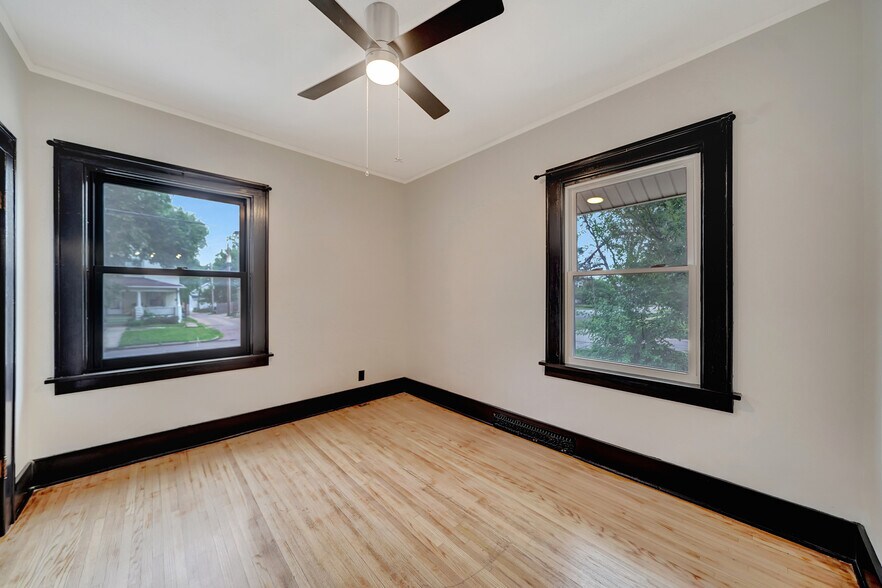 Building Photo - 216 N 25th St