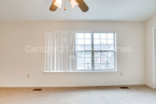 Building Photo - 6008 Keble Dr