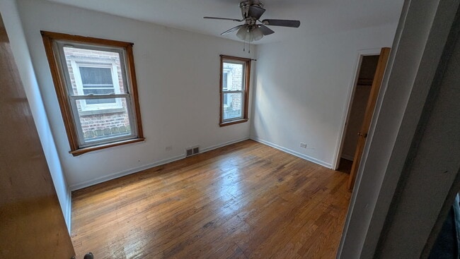 Building Photo - 1619 E 86th Pl