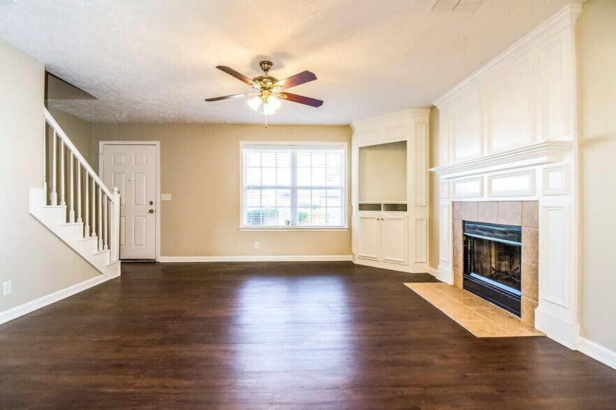 Building Photo - 2923 Bray Ct
