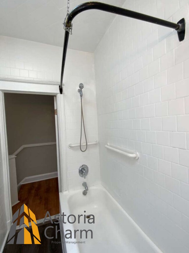 Building Photo - 3 Bedroom 1.5 Bath Baltimore Home with Finished Basement and Fenced Yard