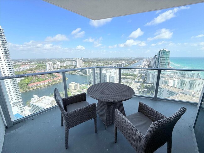 Building Photo - 4111 S Ocean Dr