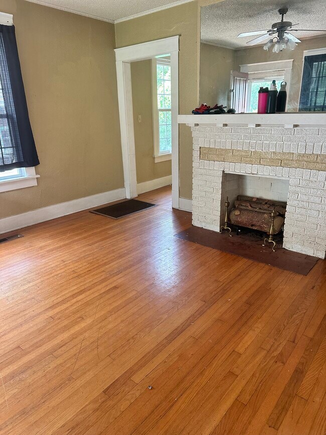 220-s-13th-st-220-s-13th-st-muskogee-ok-74401-apartment-finder