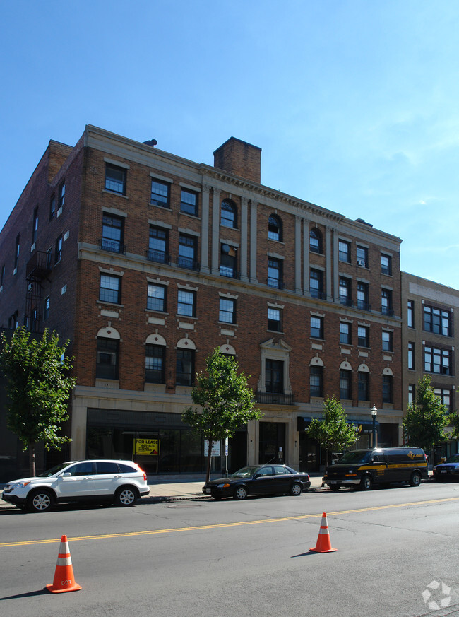 Primary Photo - Clinton Square Suites