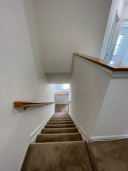 Building Photo - 6111 Silver Arrows Way