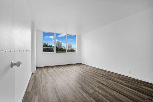 Building Photo - 3301 NE 5th Ave