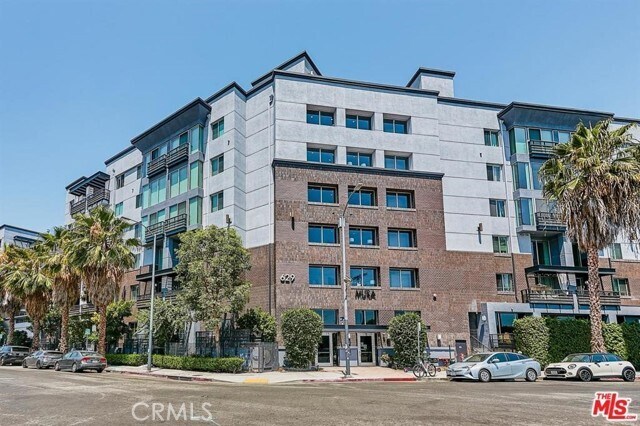 Building Photo - 629 Traction Ave
