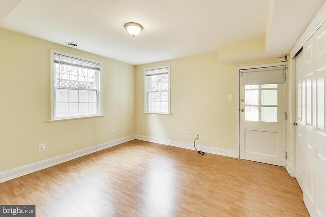 Building Photo - 8414 Flower Ave