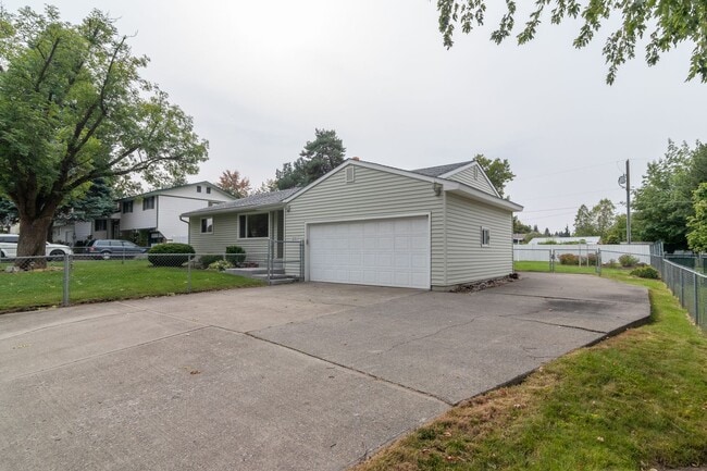 Building Photo - **Coming Soon** Spokane Valley 3 Bed 2 Bath updated home Oversized Lot RV Parking