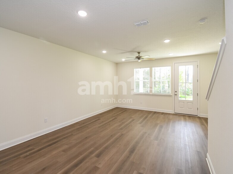 Building Photo - 97002 Blackrock Cv Wy