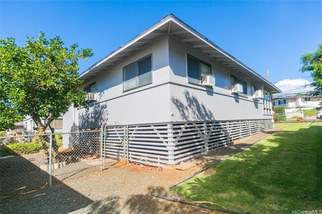 Building Photo - 730 6th Ave