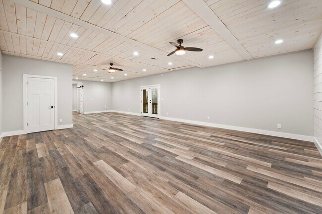 Building Photo - Luxury Living on the River — Your Dream Home Awaits