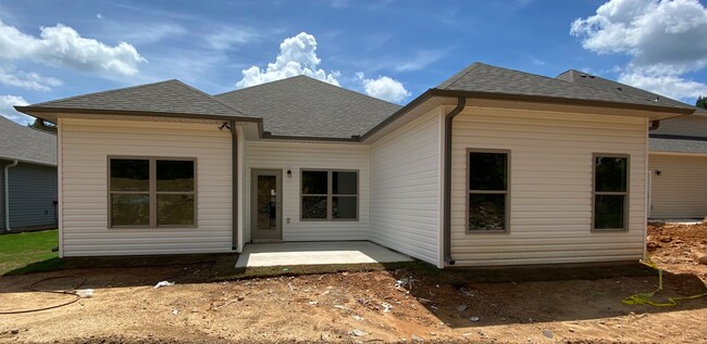 Building Photo - Home for Rent in Odenville, AL!! Available...