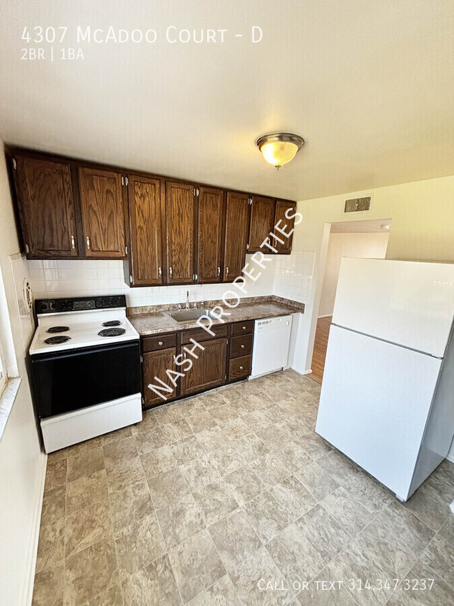 Building Photo - $900- 2 Bed / 1 Bath apartment in Mehlvill...