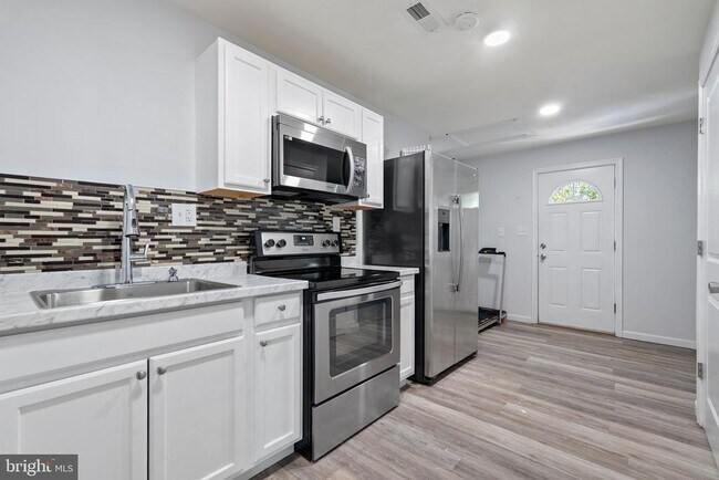 Building Photo - 12328 Melody Turn
