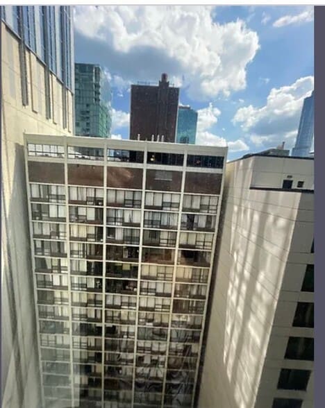 Building Photo - 233 E Erie St