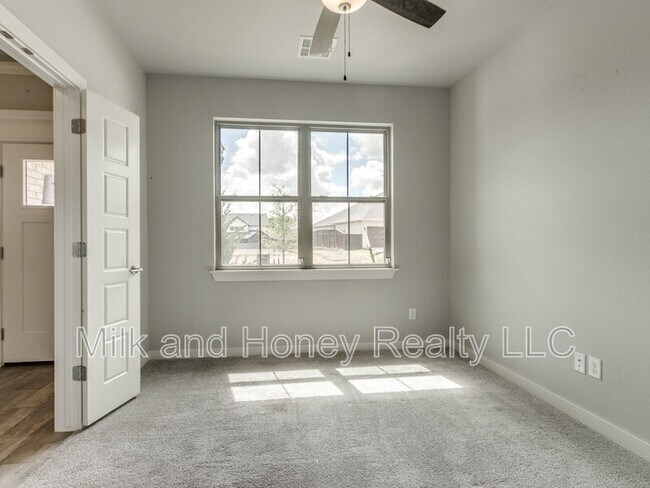 Building Photo - 14525 Rochefort Ln