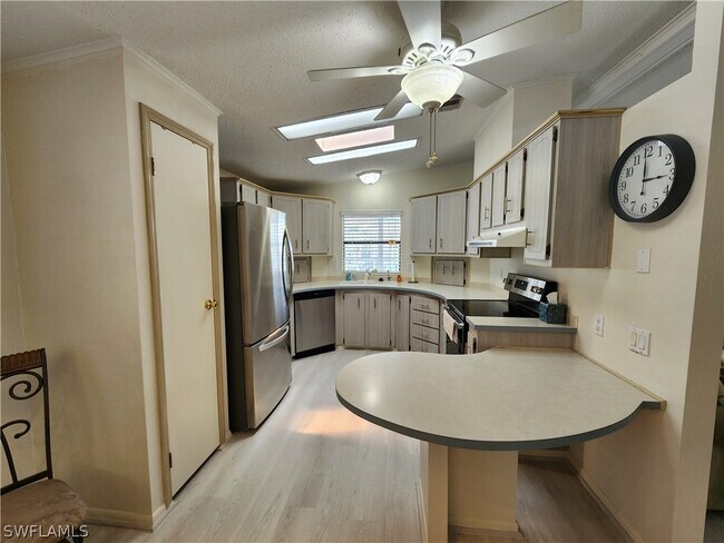 Building Photo - 60 Vinales Ct