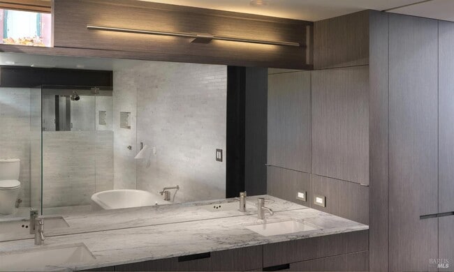 Building Photo - 162 Throckmorton Ave