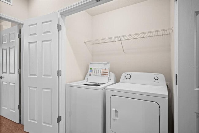 Building Photo - 1875 Sommarie Wy