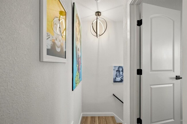 Building Photo - 7001 Woodhue Dr