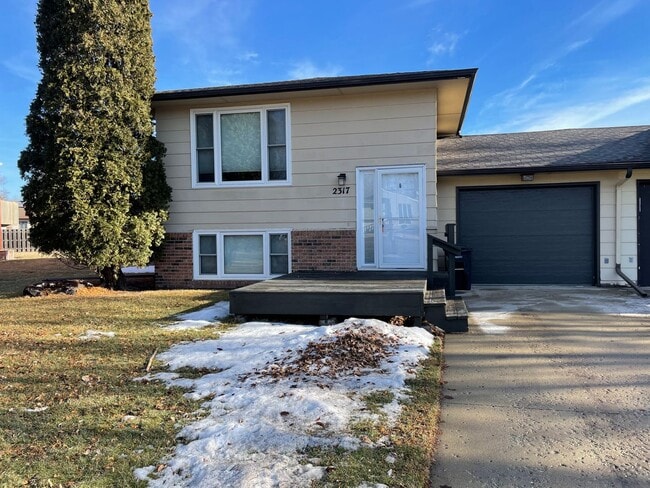Primary Photo - 2 bd/1.5 Bath Townhome FOR RENT!!