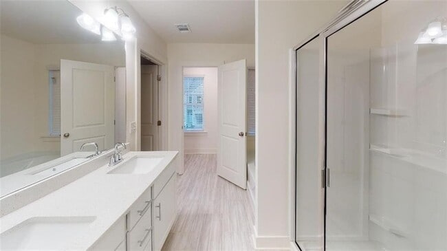 Building Photo - 2248 Mulsanne Dr