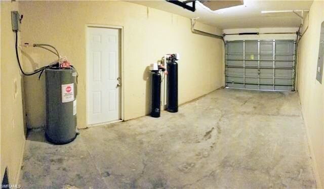 Building Photo - 1025 Jaguar Blvd