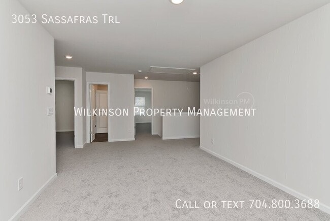 Building Photo - 3053 Sassafras Trl