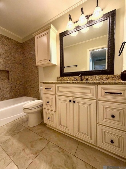 Building Photo - 18277 Autumn View Dr