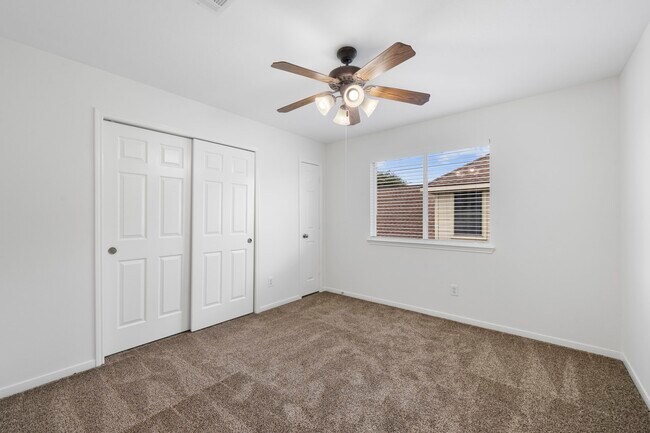 Building Photo - 8514 Windy Thicket Ln