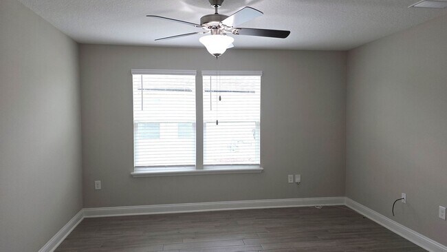 Building Photo - Welcome to your New Home in the Upgraded Dorado Community of Entrada A Lake Front 3 Bed 2 Bath wi...