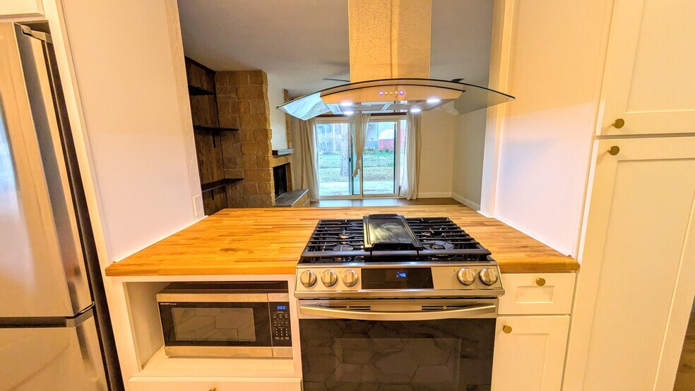 Building Photo - 5014 NW 29th St