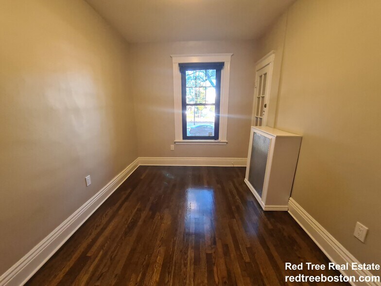 Building Photo - 1758 Commonwealth Ave