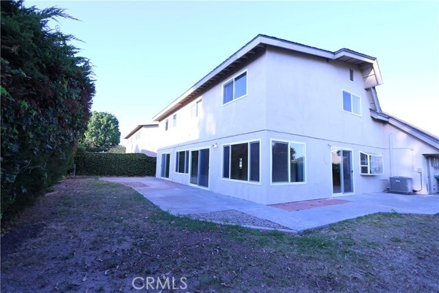 Building Photo - 15241 Touraine Way