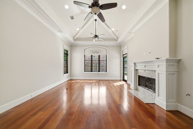 Building Photo - 5339 Tilbury Dr